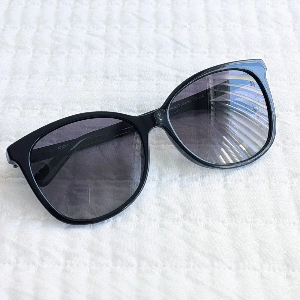 NWT Coach Square Frame Polarized Sunglasses HC8271U L1101‎ w Original Case Black